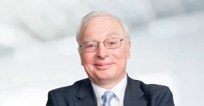 Clive Vaux